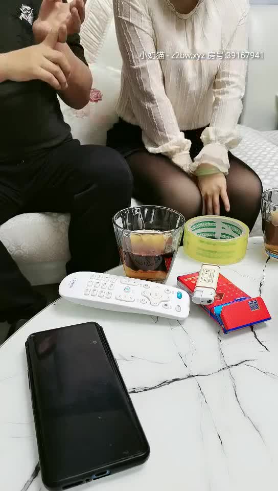 剧情演绎  勾搭闺蜜老公【制服御姐】双飞老婆闺蜜 骑乘位爽歪歪【17v】 (12)