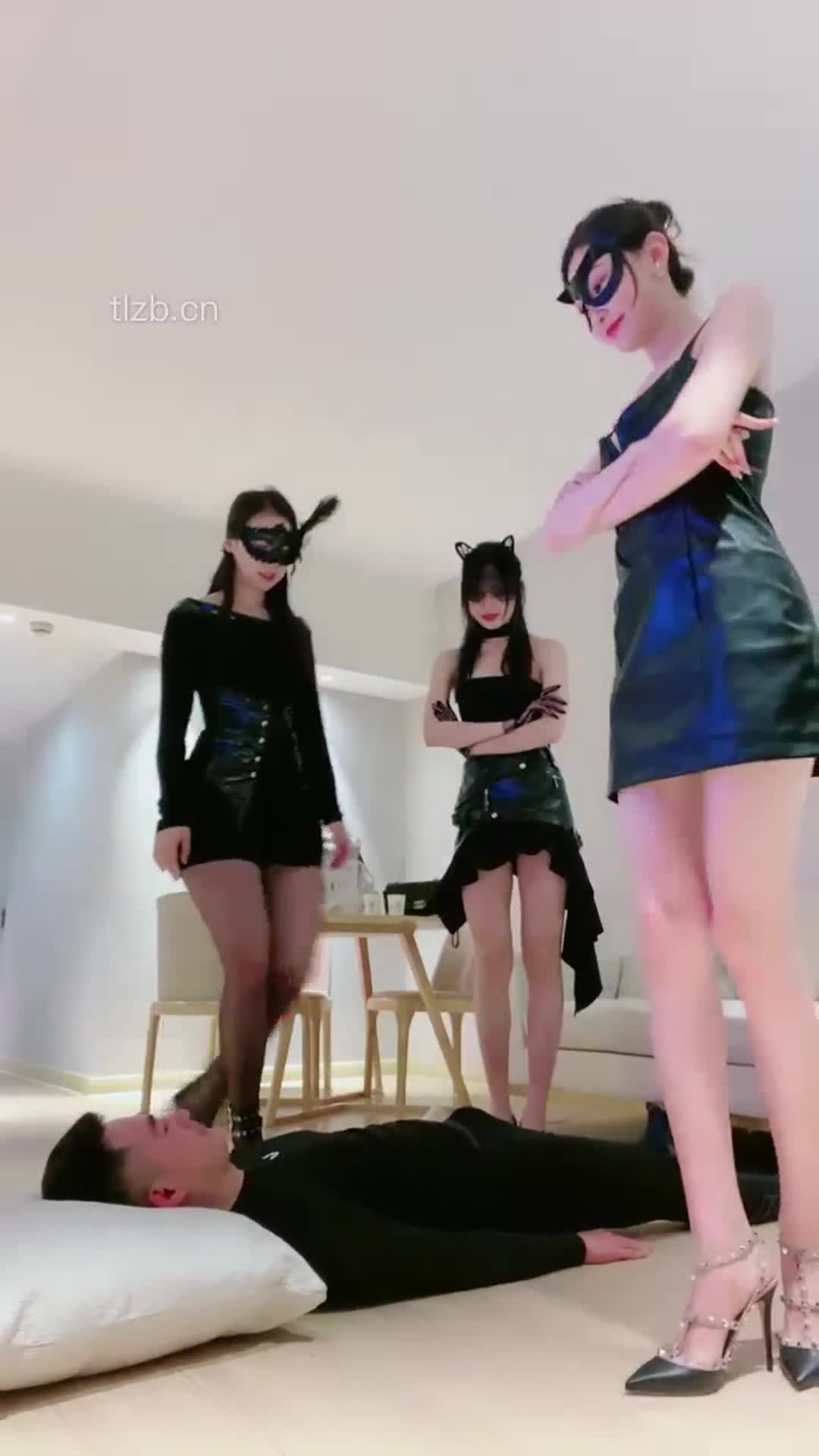 套路直播艾琳s暴力调教贱狗合集【12V】 (12)