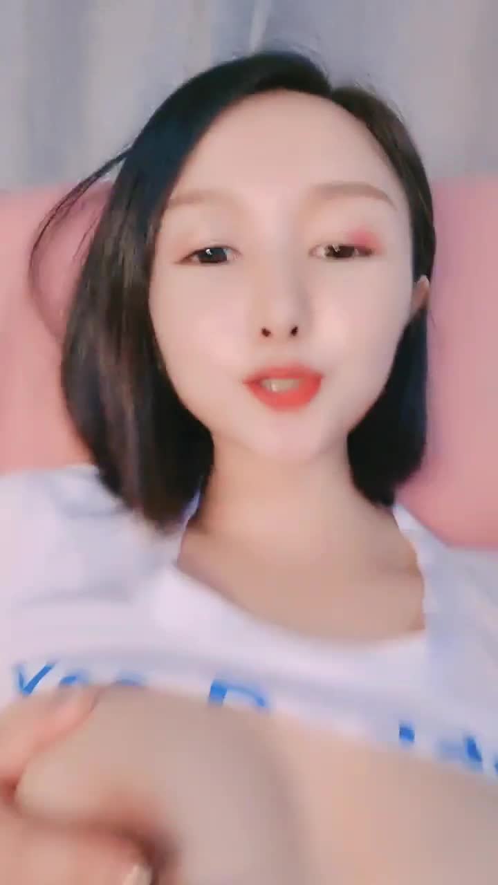 极淫御姐【卡卡】欲火超强~御姐热爱双插~骚逼菊花齐齐塞满【13V】 (10)