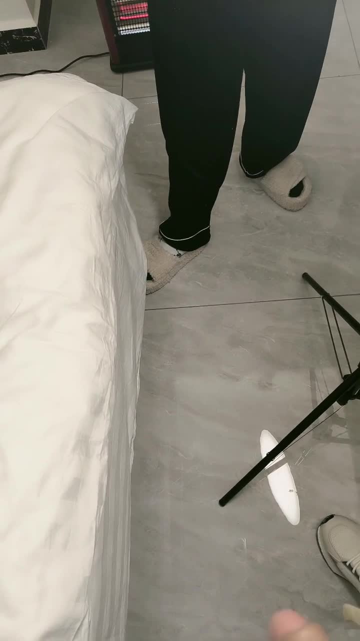 【汝汝汝车模姐】两大女神+两个妹子~女神被无套内射~表情超享受【13V】 (9)