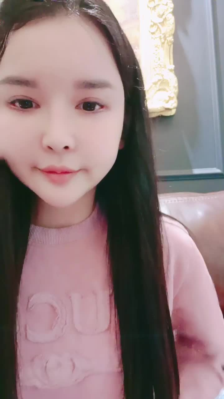 爆乳女神【幼猫r】首次乳夹~爆乳炮架憋着淫叫~多种道具自慰~无套【13V】 (11)