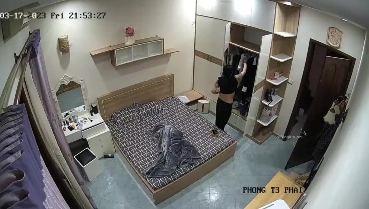 外网最新收集【家庭摄像头】偷拍小情侣居家啪啪更衣合集【54v 】 (29)