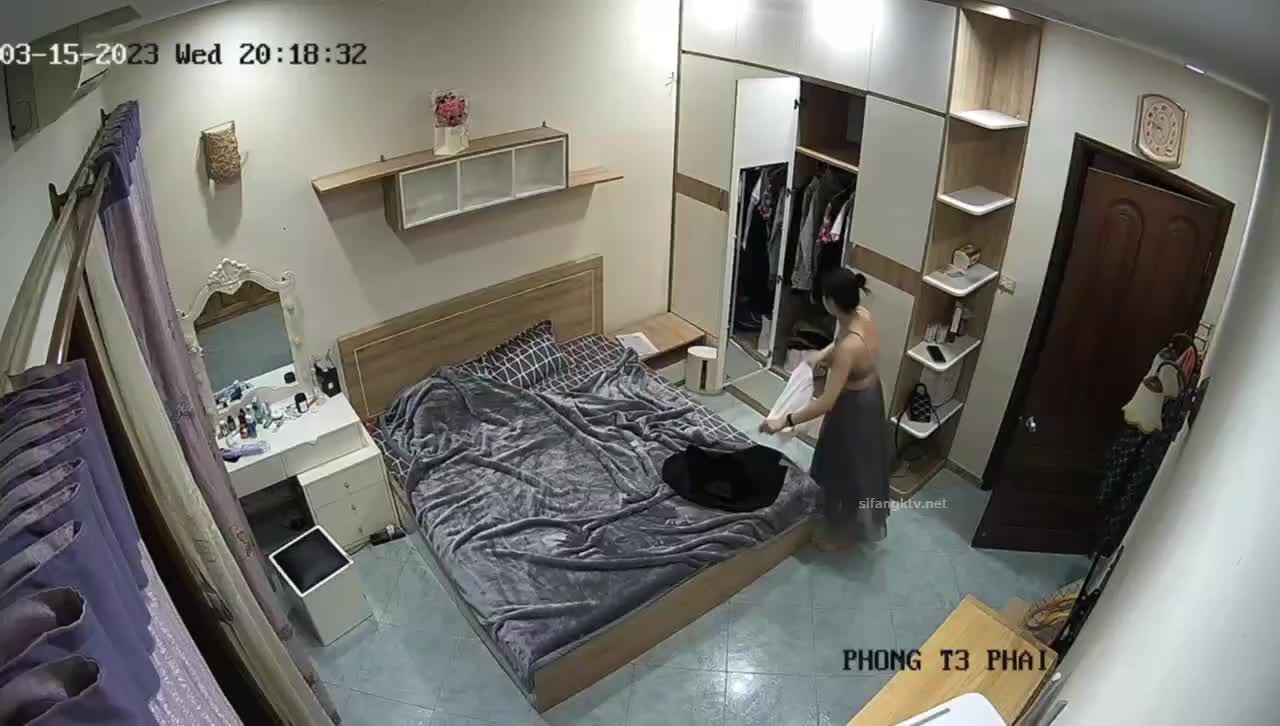 外网最新收集【家庭摄像头】偷拍小情侣居家啪啪更衣合集【54v 】 (32)