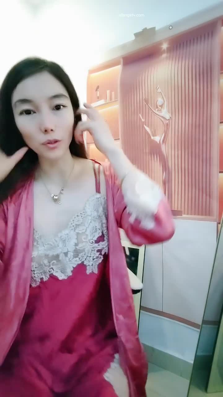 穿婚纱道具自慰 超骚御姐~【电磁铁】 黑丝足交 揉奶自慰~69互舔~暴力后入无套操逼【42v】 (13)