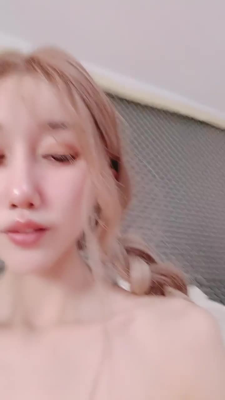 绝顶女神【权欲茶茶】纯欲少女~模特身材~疯狂扣穴白浆直流【11V】 (7)