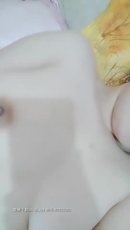 【张柏芝表妹】极品好身材~茂密黑森林~超粉穴【21V】 (19)