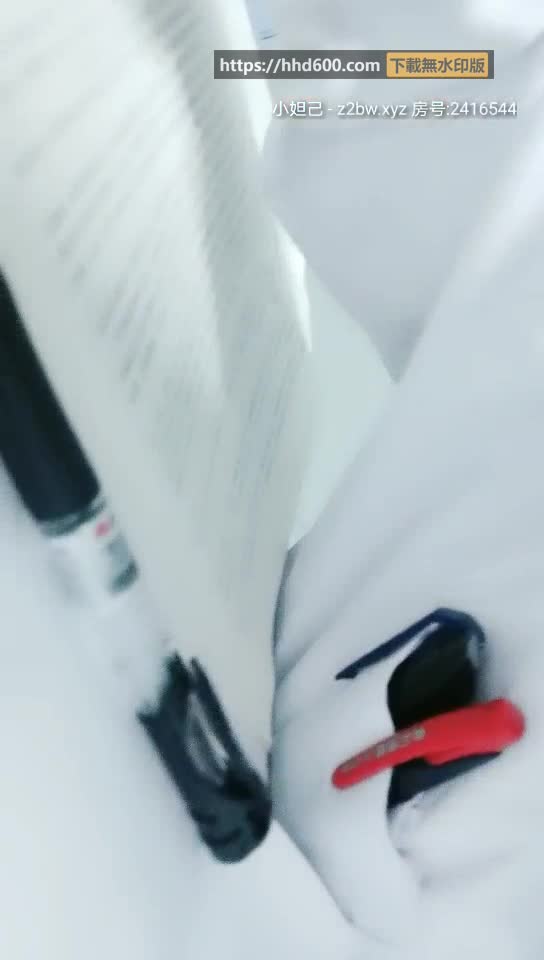 护士中医小姐姐上班途中都不忘跳弹~假鸡鸡~带来的快感【40V】 (27)