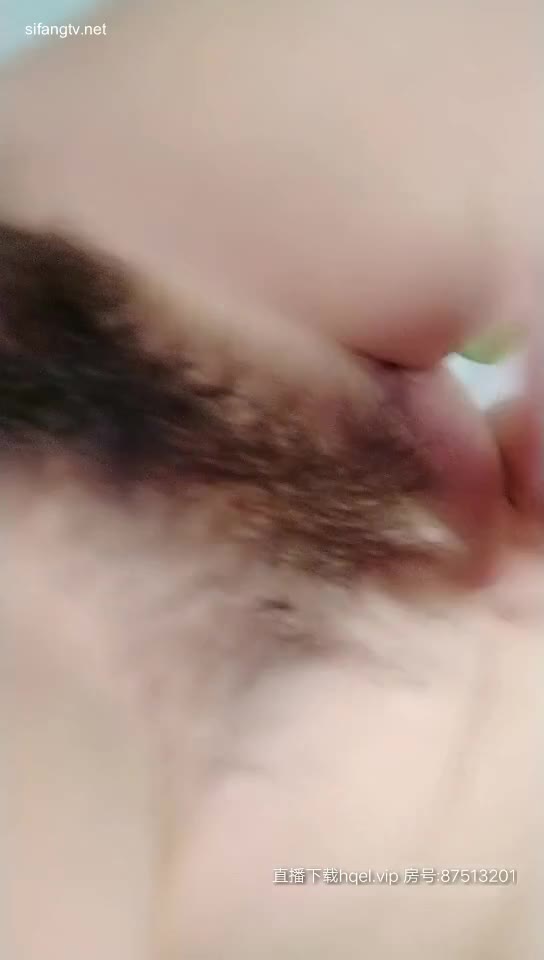 【张柏芝表妹】极品好身材~茂密黑森林~超粉穴【21V】 (16)