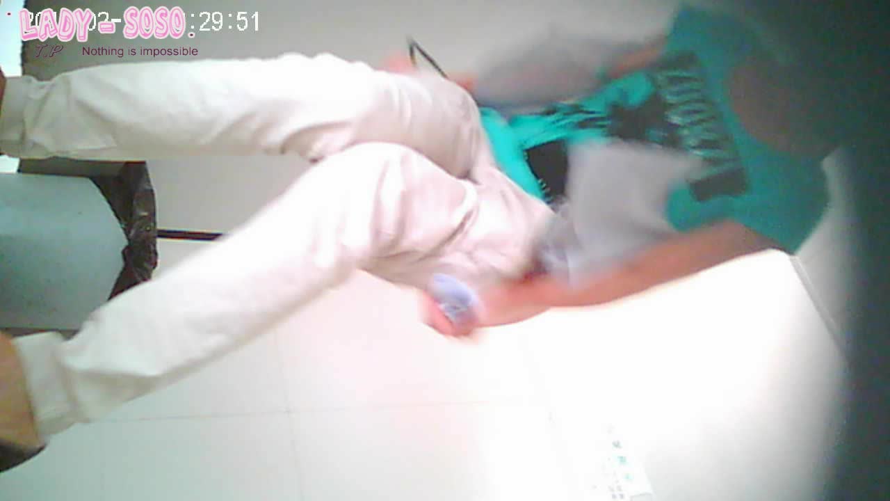 KC全景厕拍正版 soso系列  孕妇嫩妹阴部一览无余【300v】 (178)