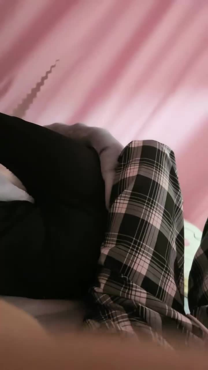 山区学姐【小陈陈】极品美乳~夜间户外~掰穴自慰~~喷水【60V】 (35)