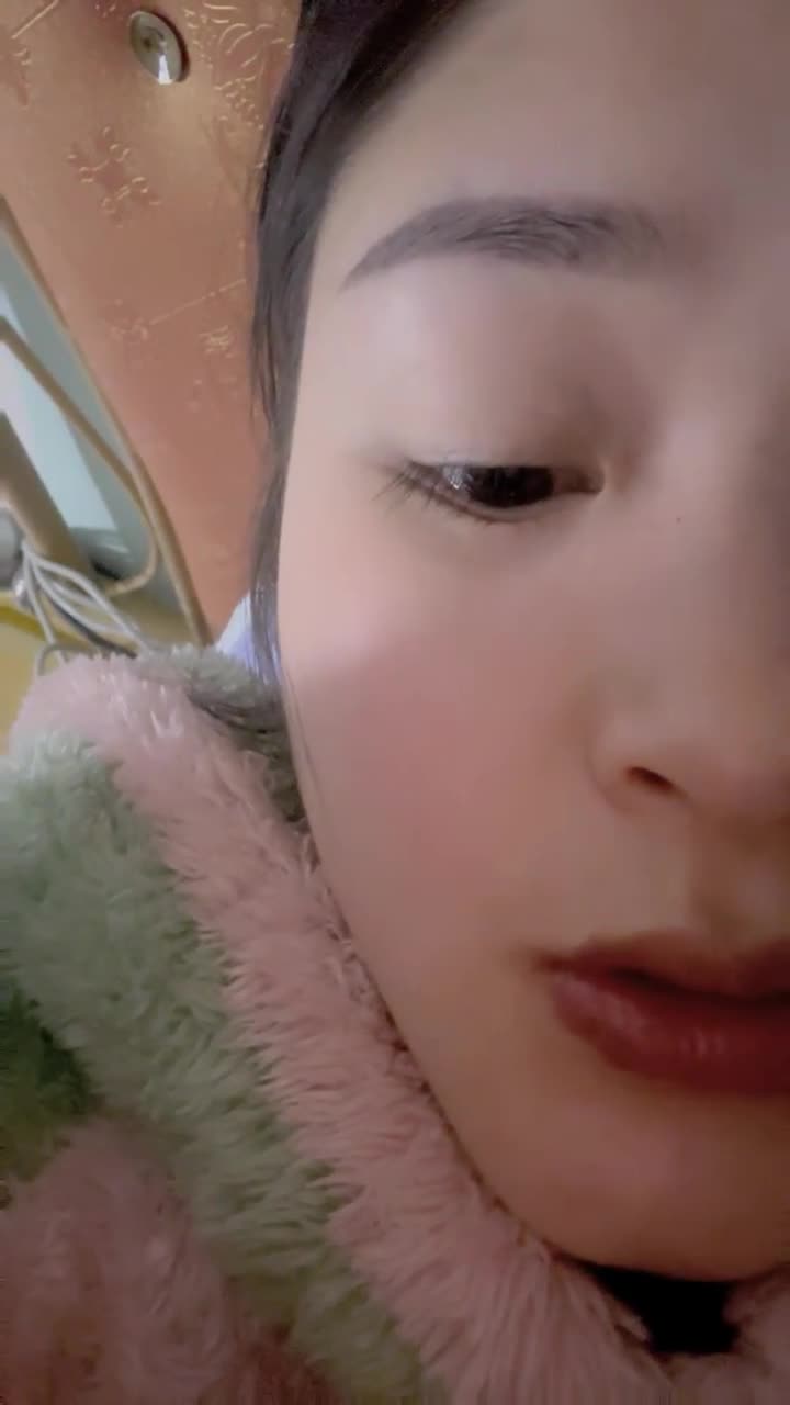 山区学姐【小陈陈】极品美乳~夜间户外~掰穴自慰~~喷水【60V】 (60)