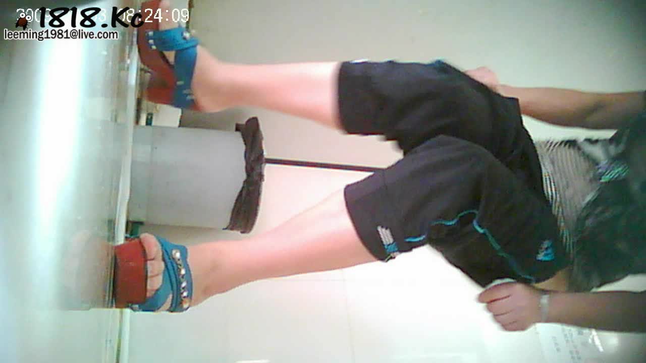 KC全景厕拍正版 soso系列  孕妇嫩妹阴部一览无余【300v】 (274)