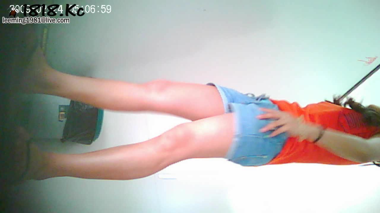 KC全景厕拍正版 soso系列  孕妇嫩妹阴部一览无余【300v】 (83)