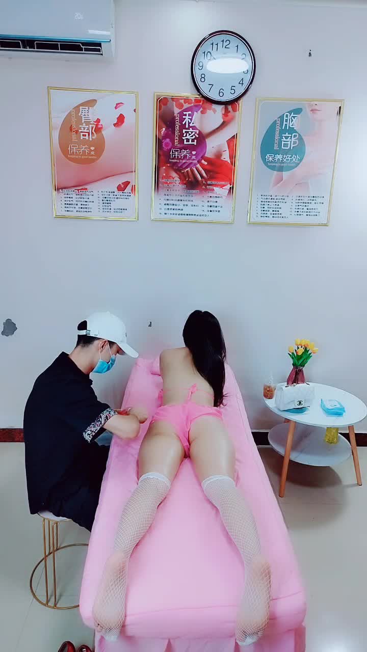 【姑娘你好骚呀】瘦骨仙按摩男糟蹋多位小姐姐 【22V】 (22)