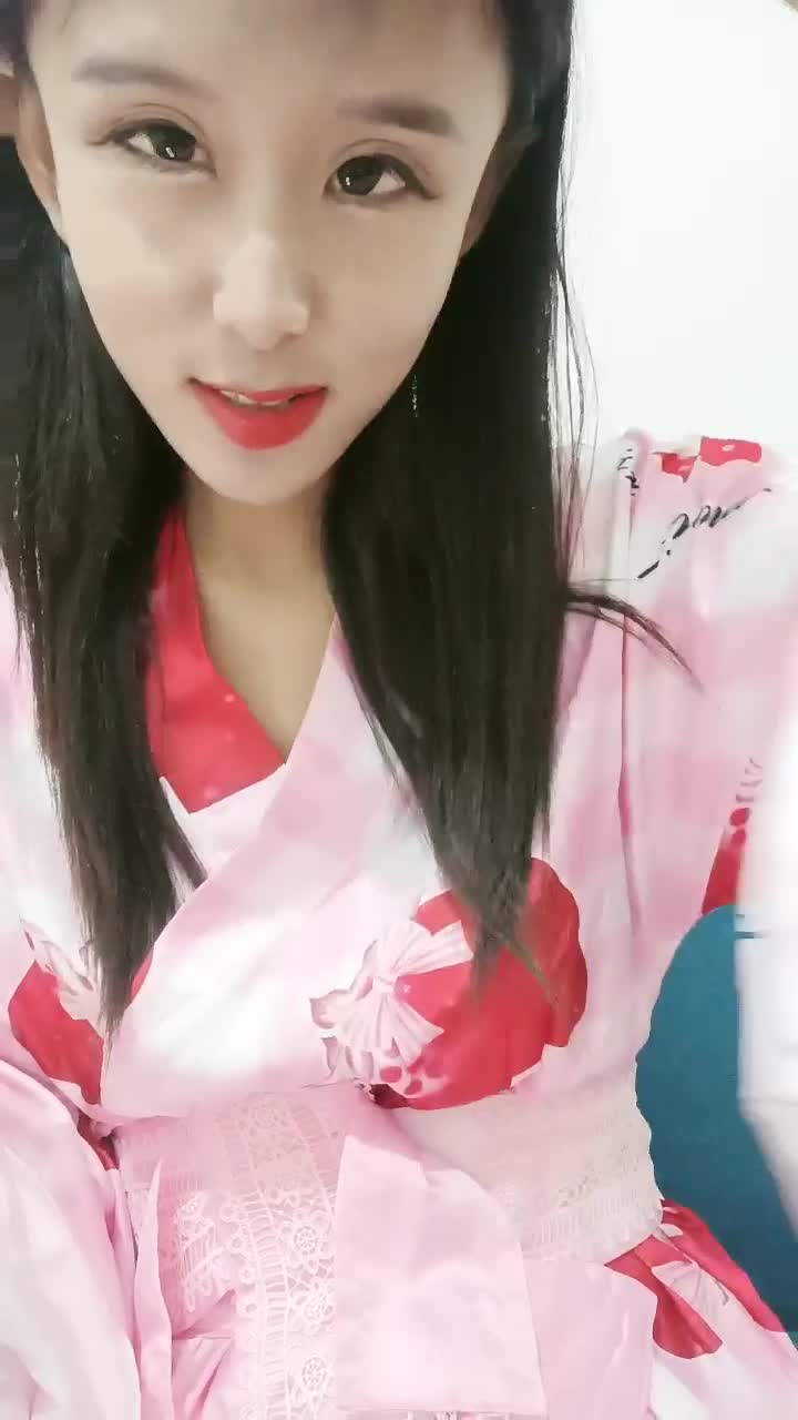 【情侣幼萝】【初小】合集，超小的小妹与大屌男友的淫爱 口交 骑乘位啪啪【26v】 (24)