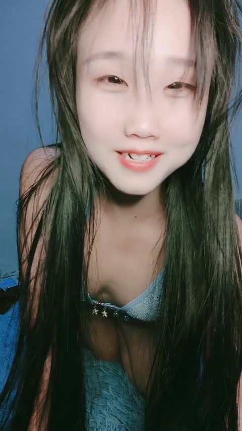 极品幼齿小奶泡【雪丫】可爱又漂亮~扒穴自慰~真的很美~被猛肏【10V】 (9)