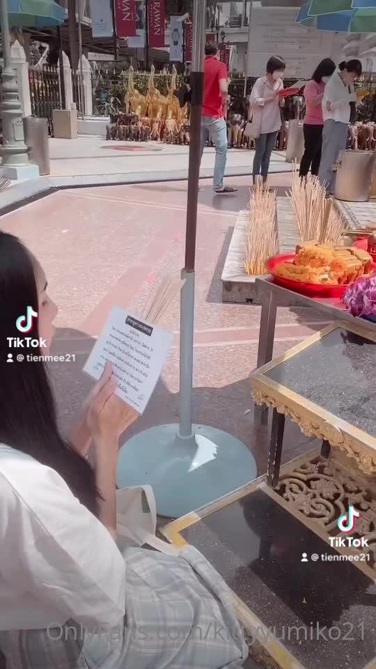 TS伪娘人妖❤️Kittyyumiko❤️喜欢和直男做 甜美可爱的外表下长着一根大肉棒 反差感十足！【219V】 (48)