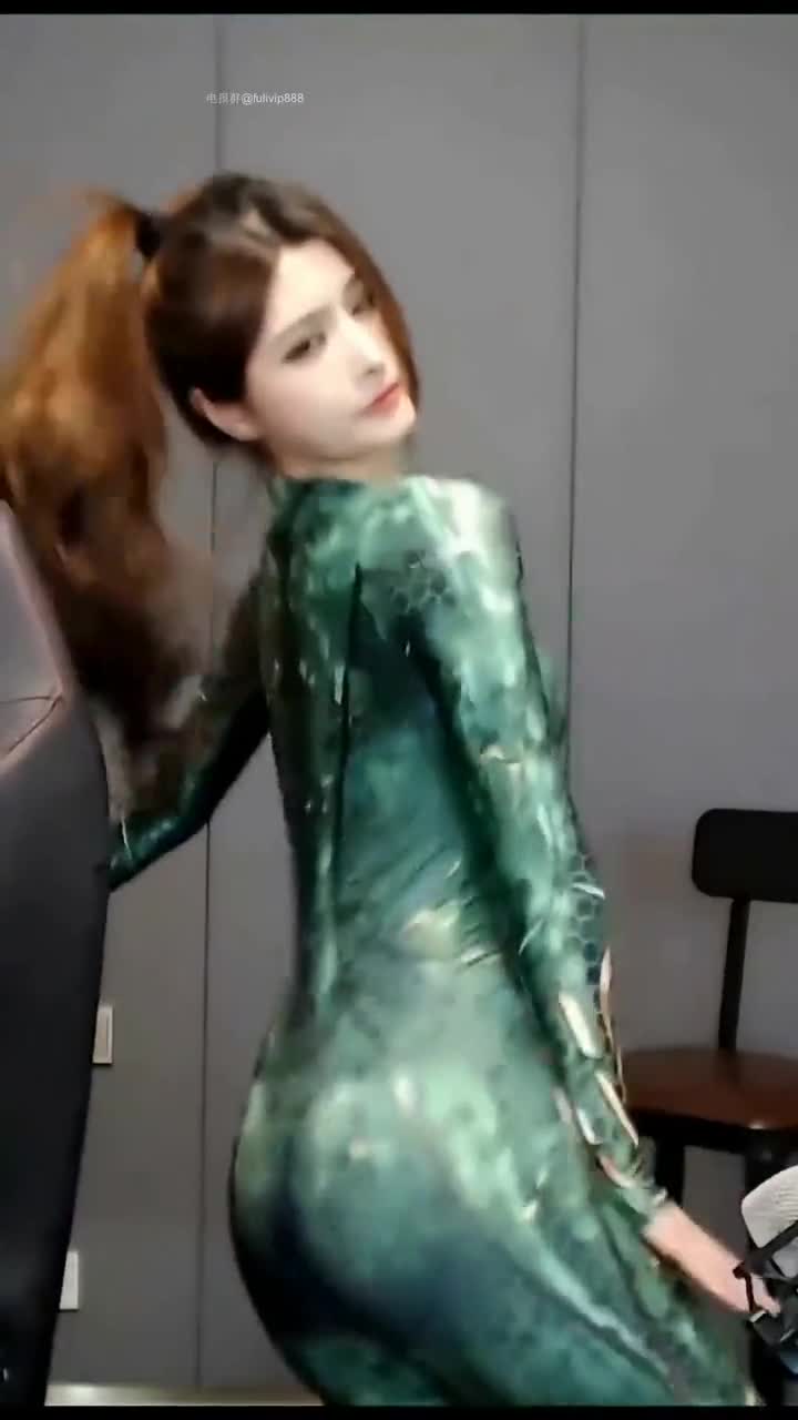 抖音风露脸反差婊  裸舞卡点自慰反差合集【1000 v】 (892)