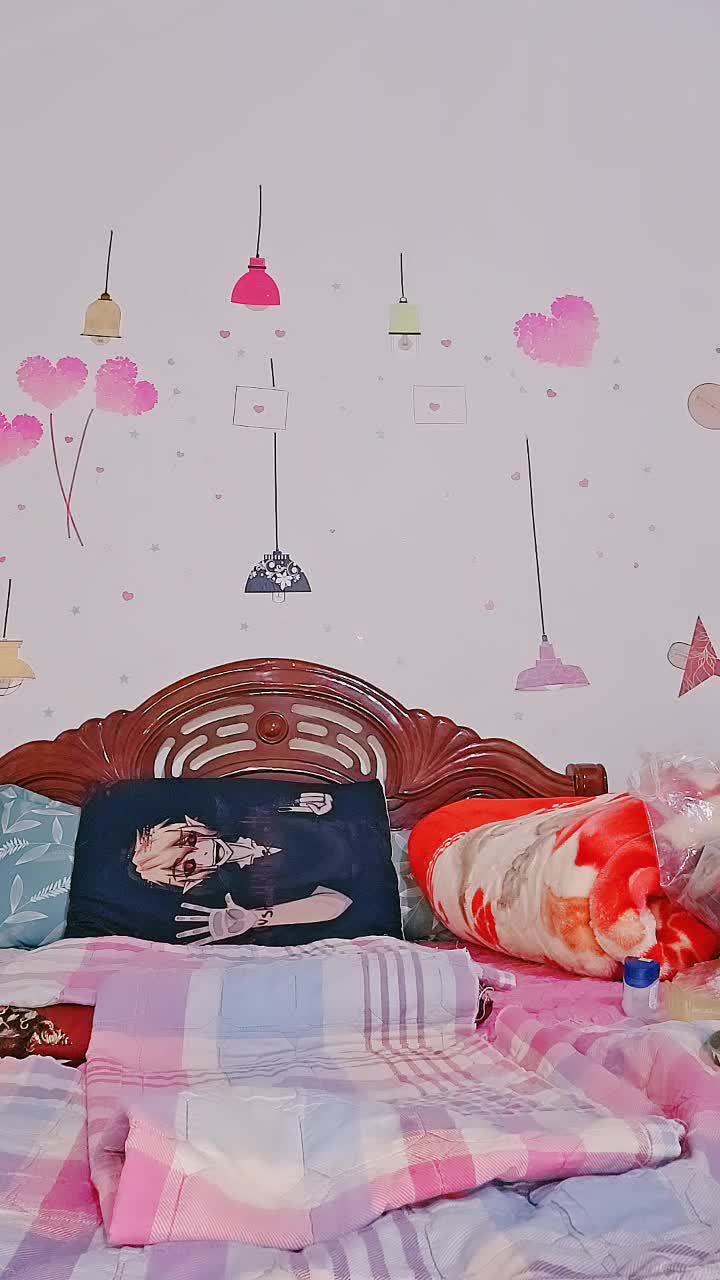 雪白丰臀【山沟里的水】超骚御姐~道具自慰~淫水狂喷【27V】 (12)