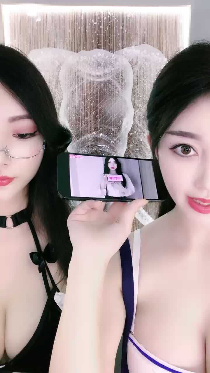 姐妹花绿播【橙子】极品姐妹~雪白酥胸~勾引诱惑【31V】 (16)