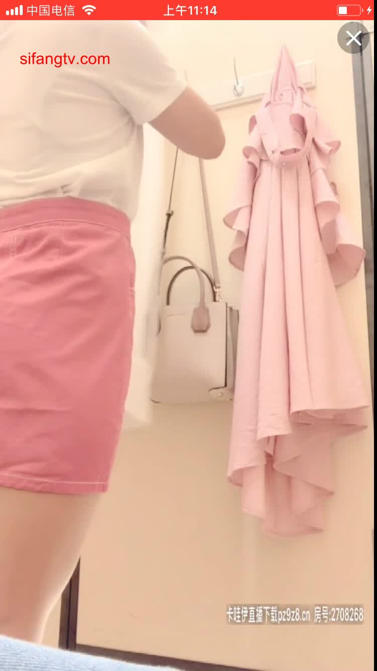 【大三涵玥】野外商场试衣间裸露~玩跳蛋~车里口爆潮喷【18V】 (15)