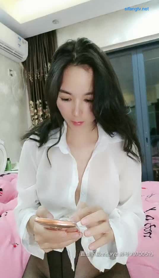 阴毛旺盛的风骚御姐【销魂宅女】 各种制服诱惑 掰穴自慰 【10v】 (4)