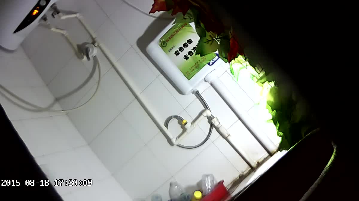 卫生间偷拍 女生背刺室友 偷拍宿舍闺蜜卫生间洗澡更衣 尿尿生活日常【200v】 (147)