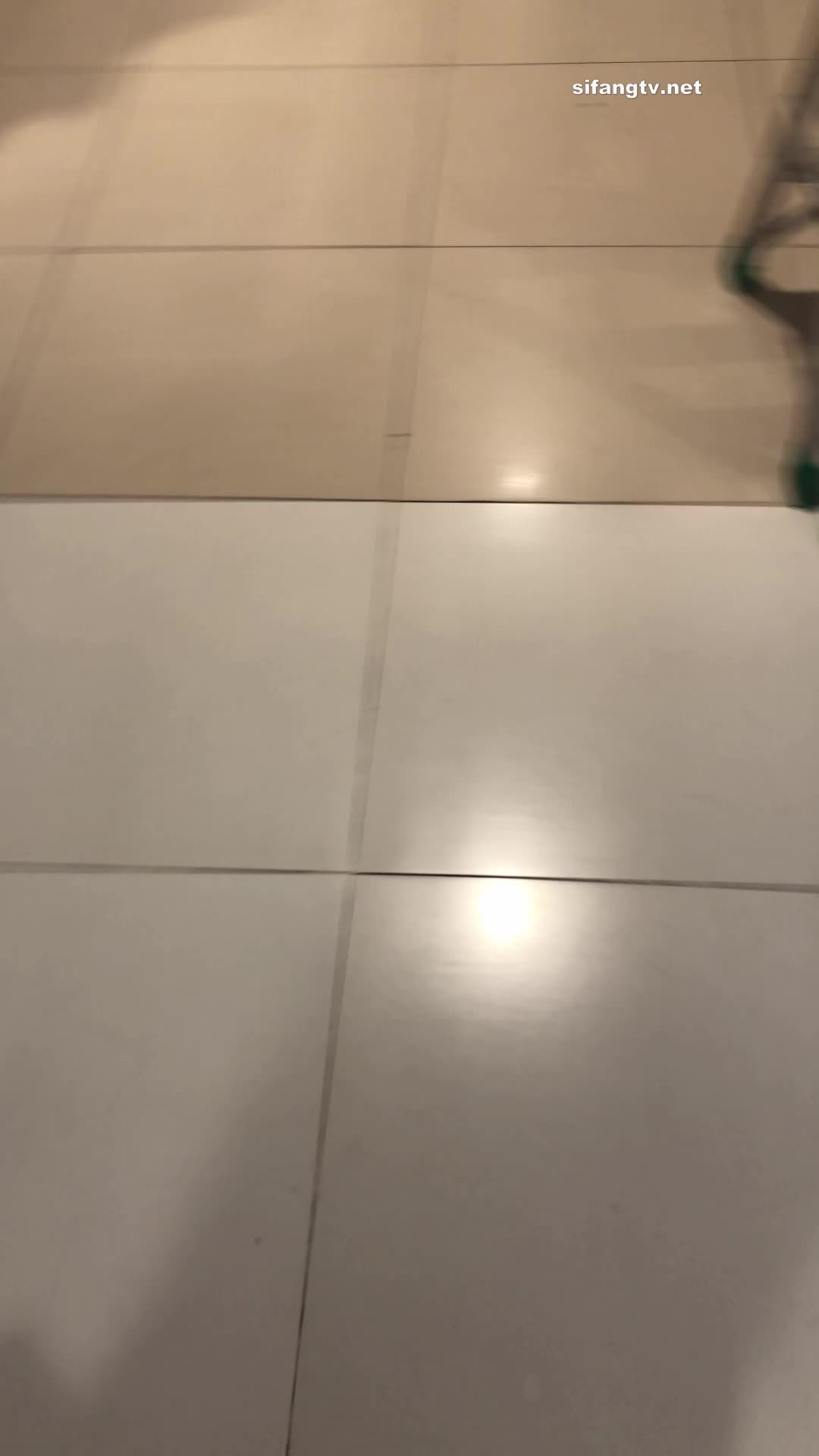 大神极限抄底 各种透网骚丁 透明蕾丝内 无内 尽情展示 【130V】 (101)