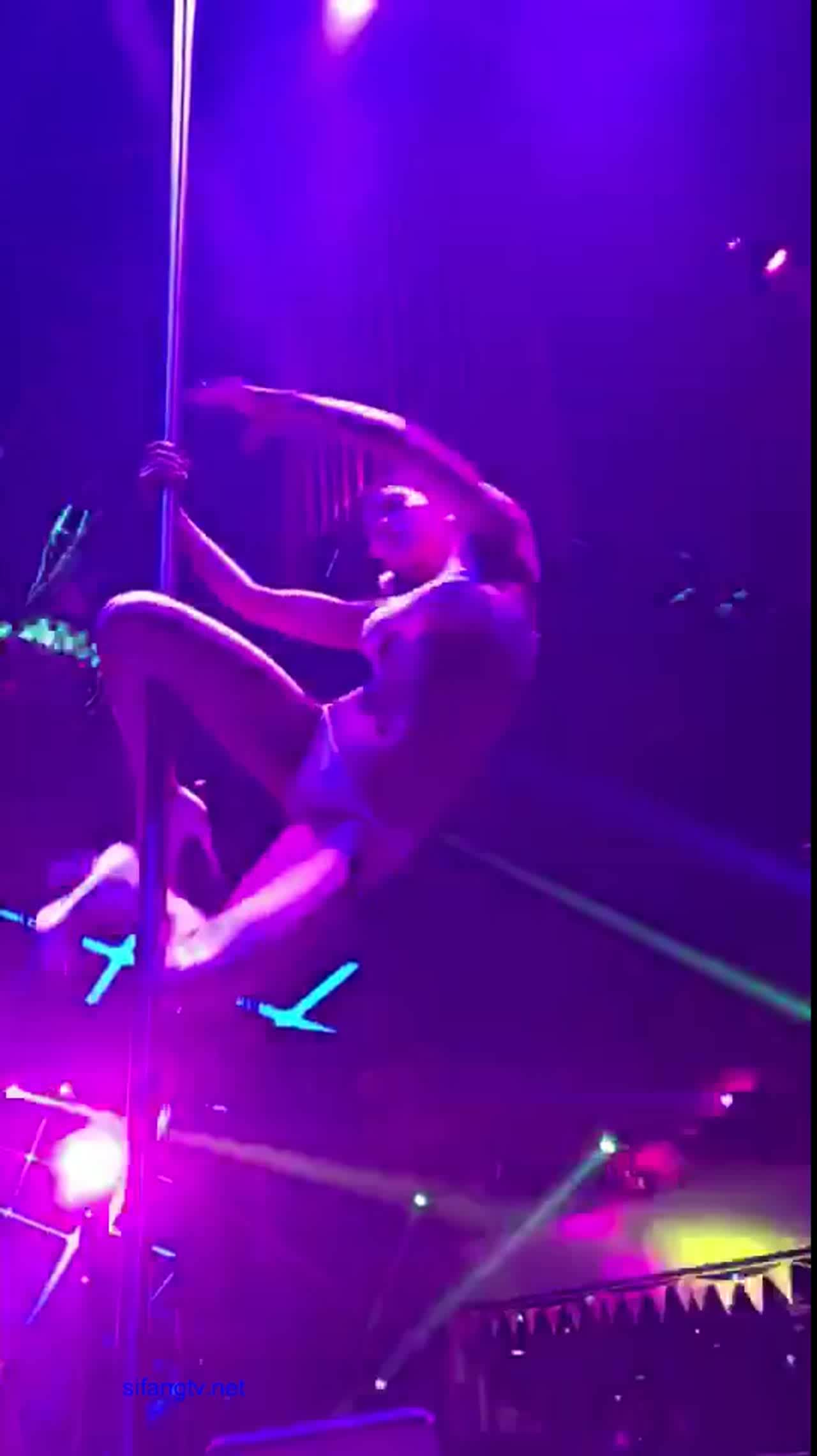 用成人的方式打开抖音 各种抖音风抖奶热舞合集[2100V] (1765)