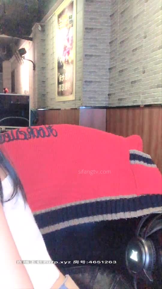 极品颜值骚货【小母狗很骚哦】露脸全裸露出口交【100v】 (84)