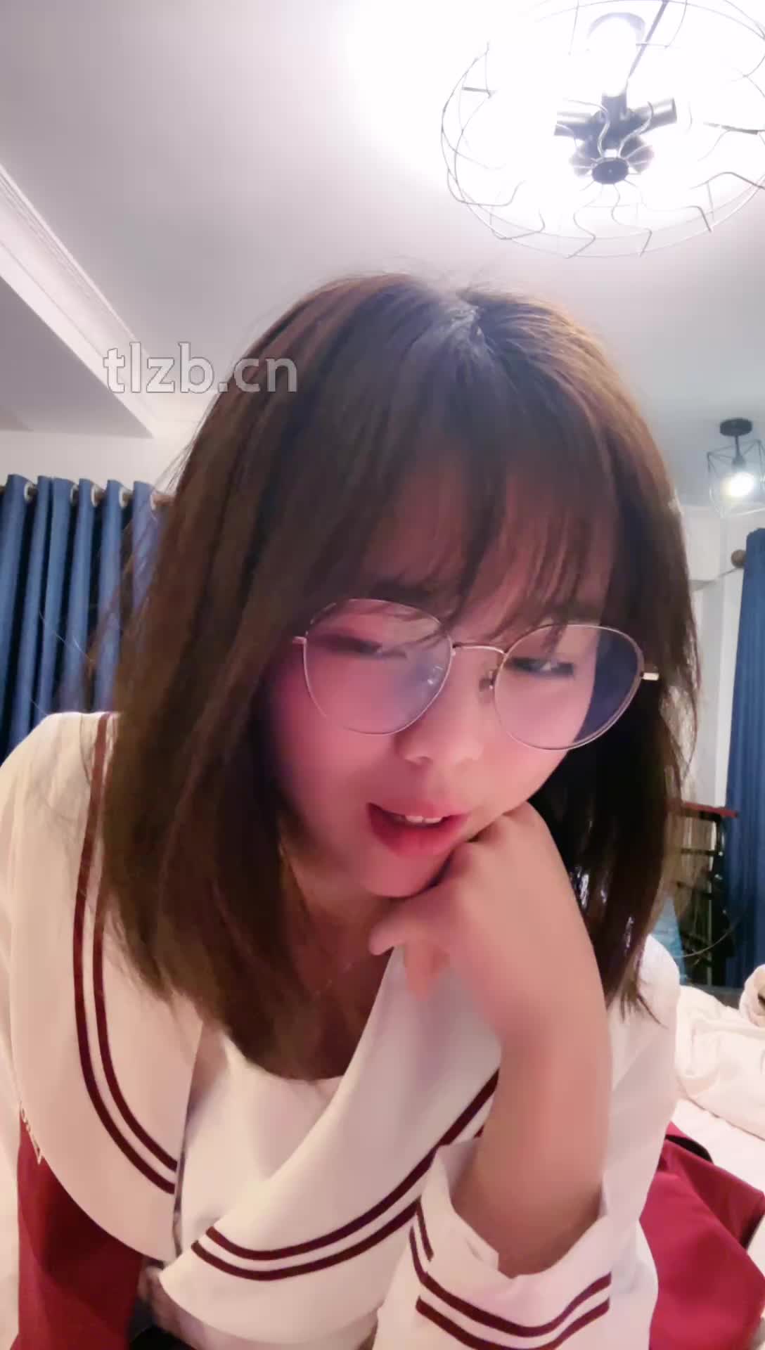 〖娇娇〗脚踩_咀嚼物_踩踏_闻舔船袜，多种刺激玩法SM调教，猎奇极品【22V】 (20)