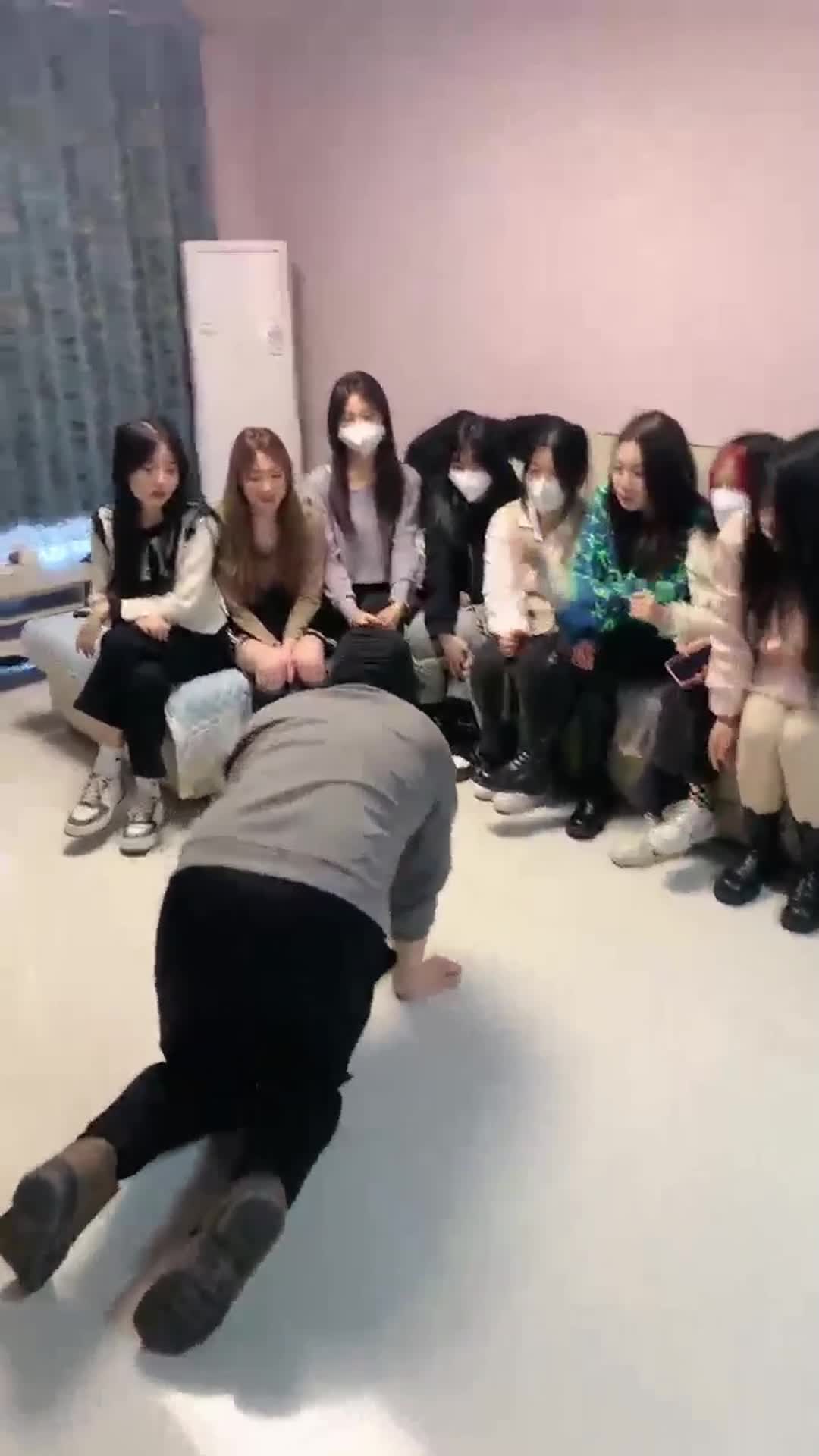 套路直播精神小妹的那些事群调合集【11V】 (10)