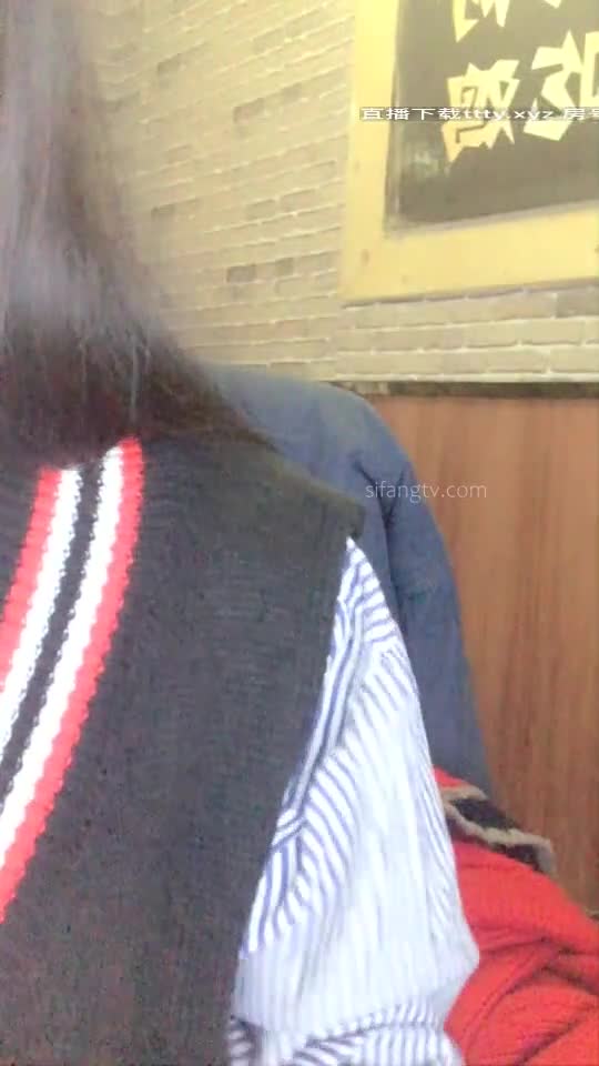 极品颜值骚货【小母狗很骚哦】露脸全裸露出口交【100v】 (112)