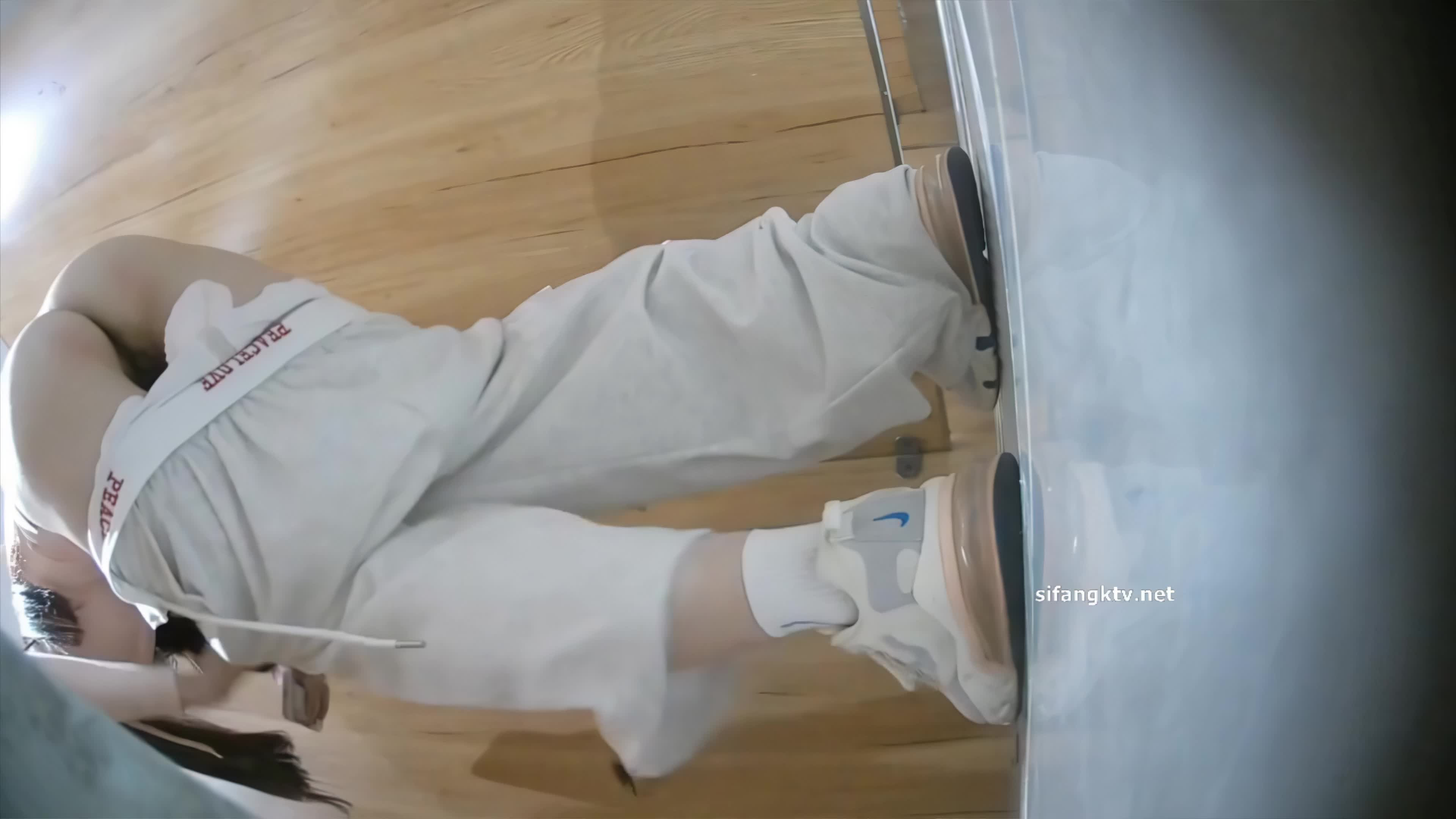 高清修复白袜制服鞋JK美女厕拍啪啪【52V】 (23)