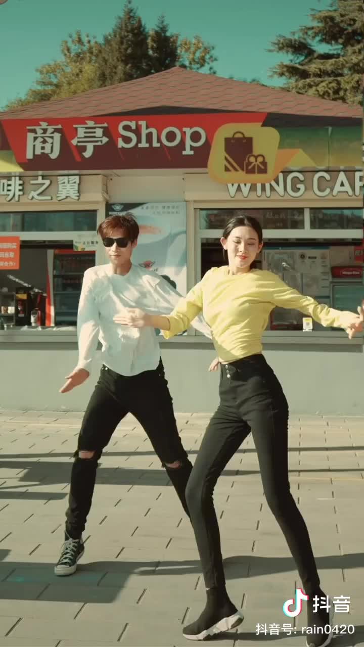 用成人的方式打开抖音 各种抖音风抖奶热舞合集[2100V] (109)