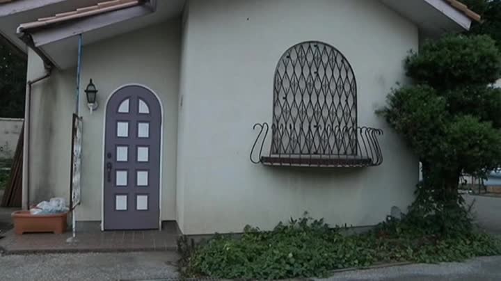 MAZL-003(H_189MAZL00003)[ラハイナ東海]小便顔騎お掃除