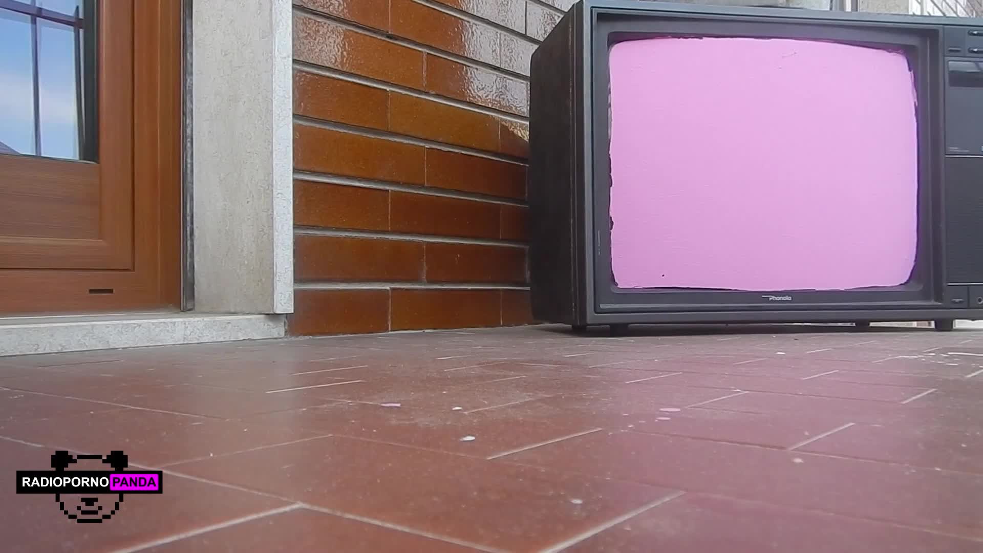 We love this fucking world (ph5f493d8bc0d9a)