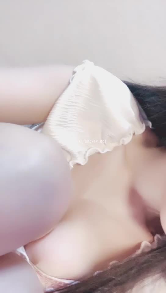 绝对的女神【金闪闪】揉奶扳穴自慰~看一眼就想射【10v】 (7)