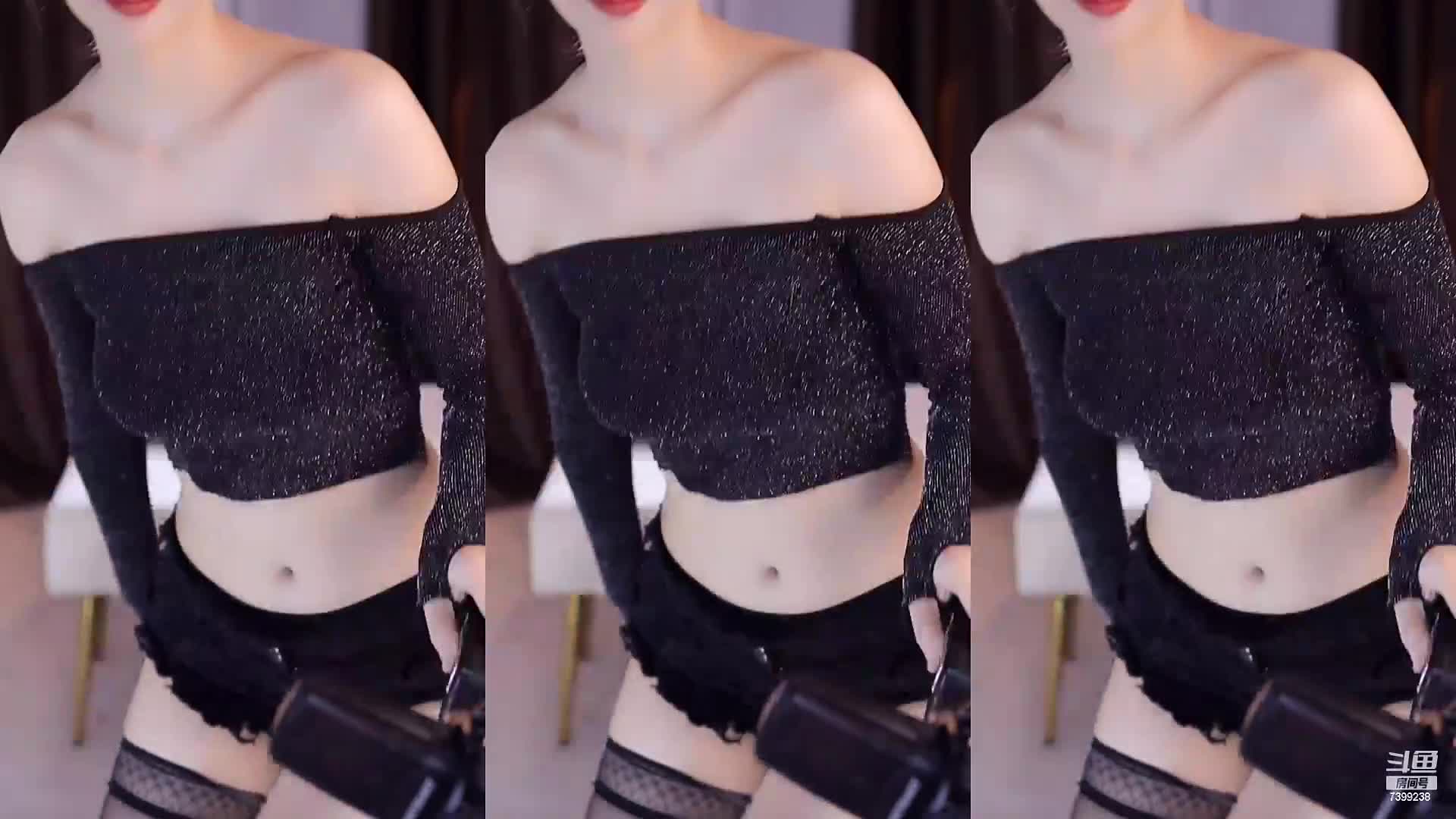 斗鱼主播【Rose肉阿】高价定制 情趣丁字疯狂揉胸欢音坐莲 漏毛艳舞【100V】 (13)