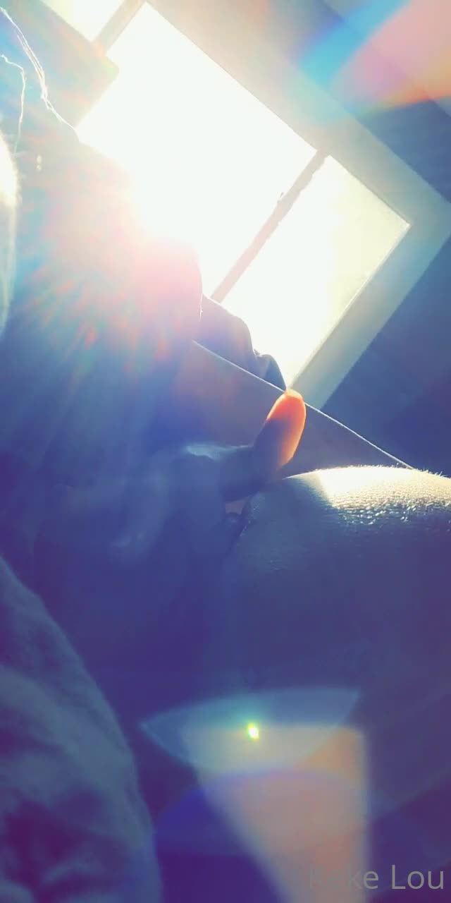 【自整理】练过瑜伽的软体骚母狗逼脸脚同框，用力掰开骚逼让你看个够，大鸡巴都立正了【471V】 (4)