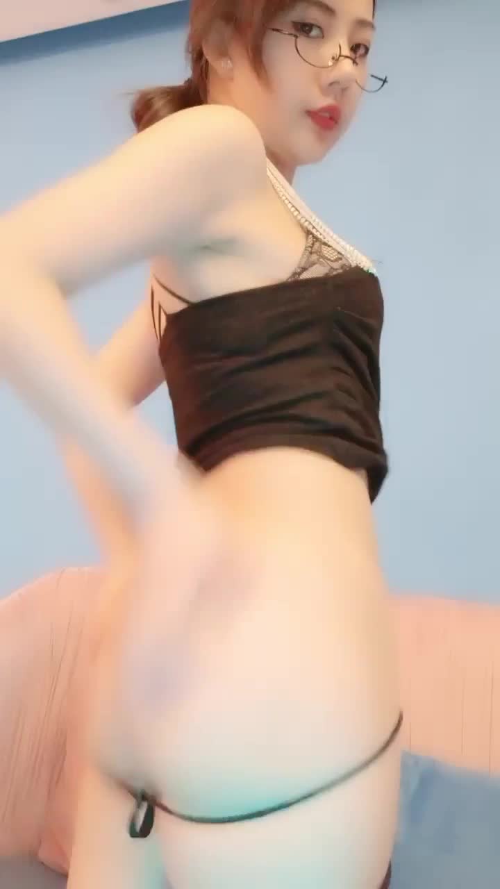 10个眼镜9个骚（身材很哇塞）合集【87V】5 (9)