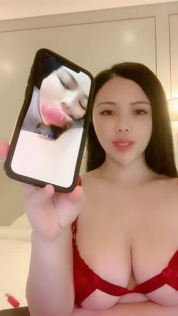 大奶模特~极品炮架~P2【斯嘉丽】丰满性感~掰B撅腚~搔首弄姿~超骚足交【33V】 (8)