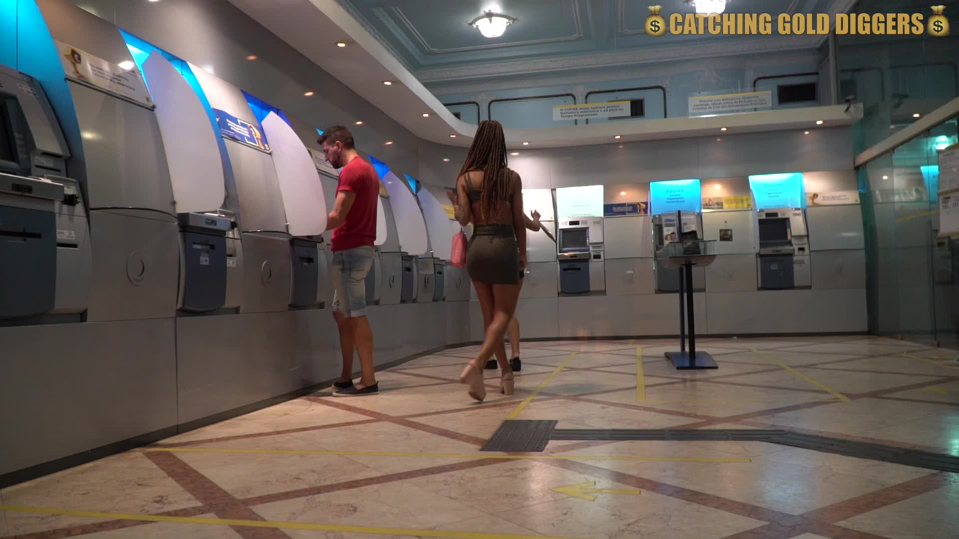 CatchingGoldDiggers - Amazing Threesome With Two Sisters