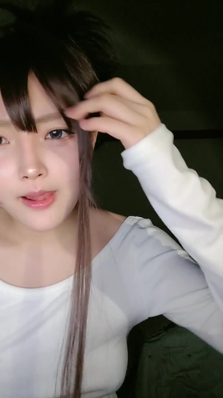 顶级模特~网红颜值【咩咩咩咩咩嘎】全身尤物无瑕疵~秒硬【11V】 (9)