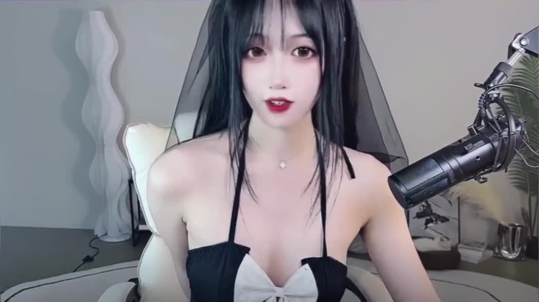 全程露脸 3次脱衣舞裸舞【mmii-mmii 】 跳蛋假J8插逼自慰 乳夹【40v】 (13)