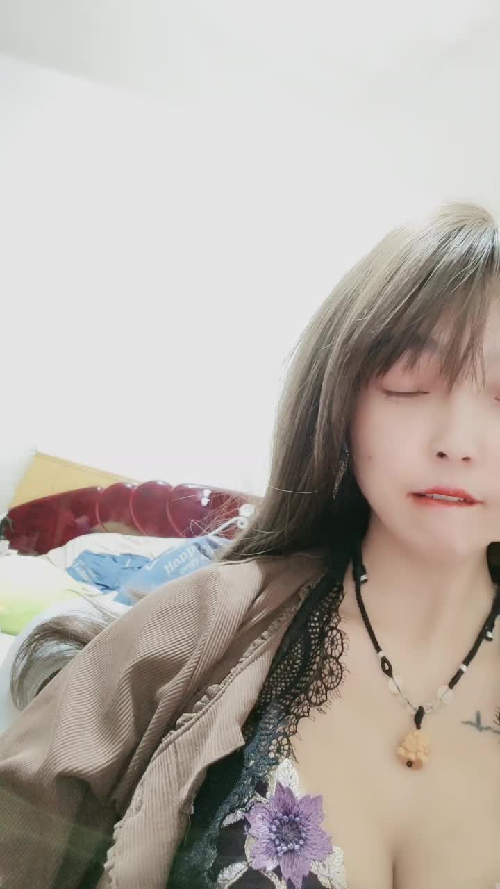 绿播【超哇塞哦】套路婊~迷人乳沟【40V】 (37)