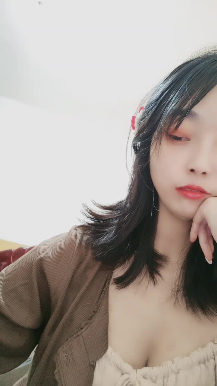 绿播【超哇塞哦】套路婊~迷人乳沟【40V】 (13)