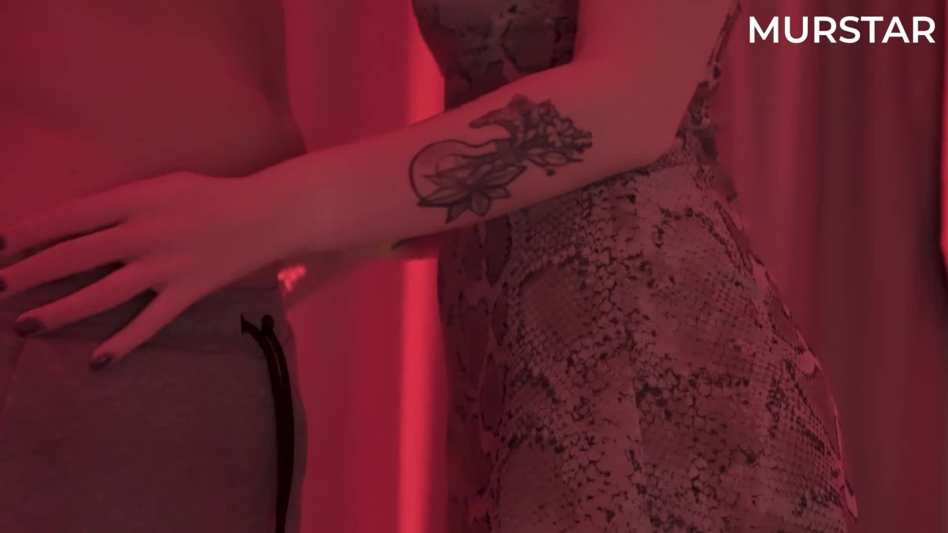 热豪华荡妇给马虎口交｜｜ 墨星 (ph60551f10f125c)