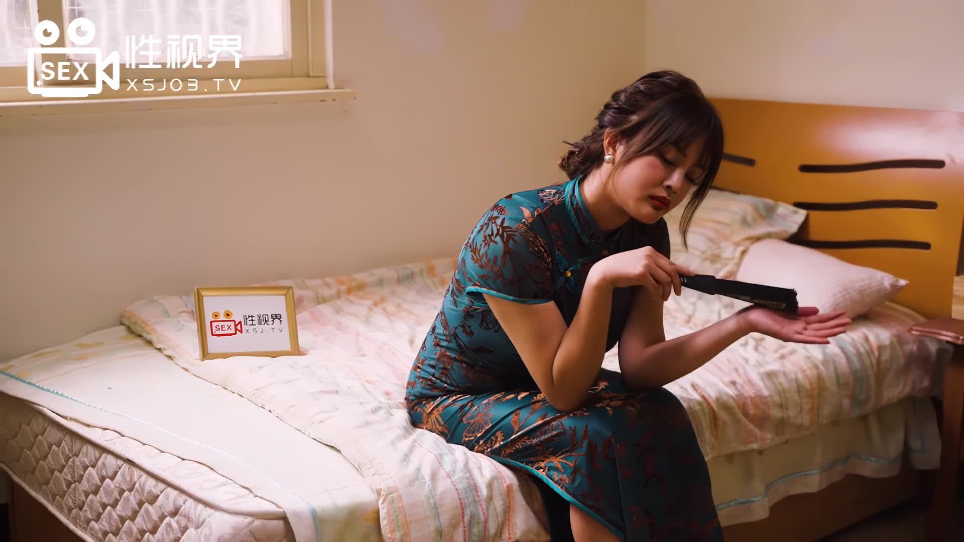 XSJ-047 优娜 第一次偷情的少奶奶.饥渴少奶奶操上园丁