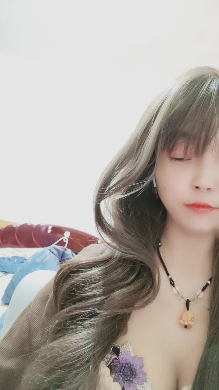 绿播【超哇塞哦】套路婊~迷人乳沟【40V】 (35)